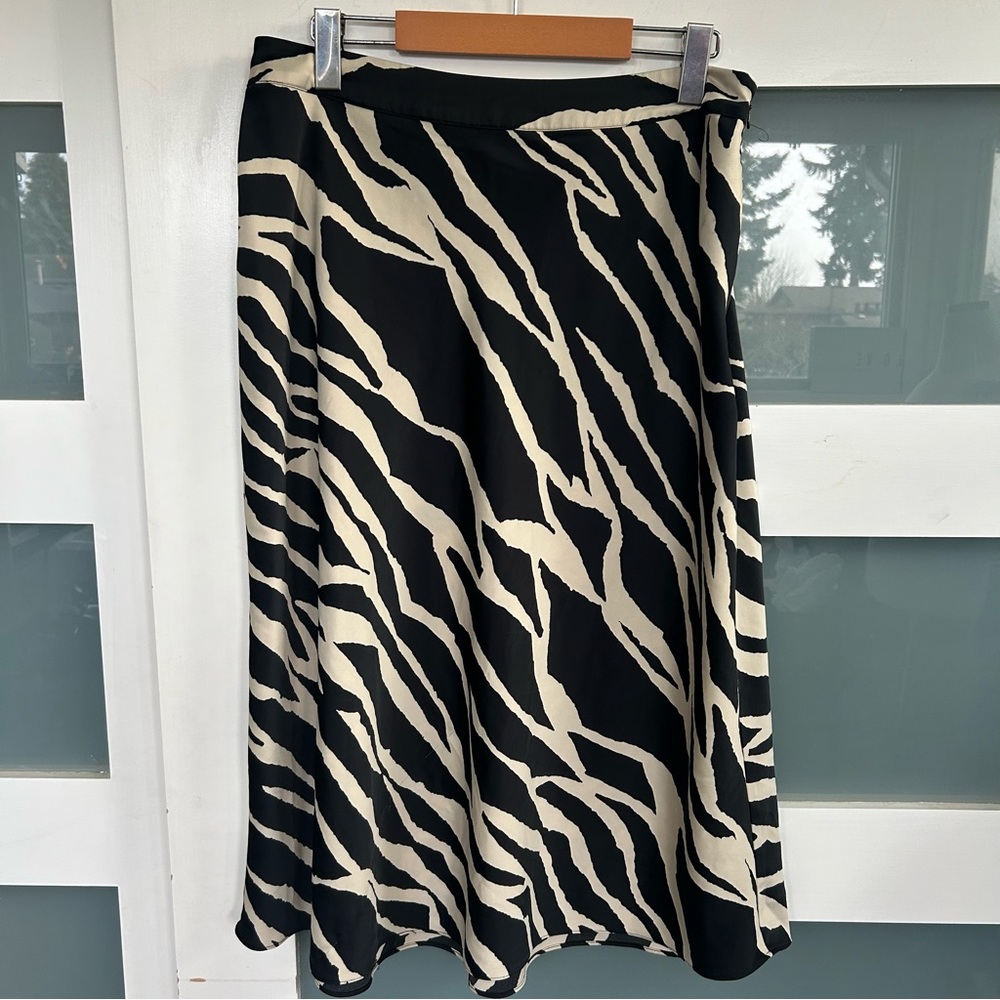 H&M Black and White Zebra A-Line Skirt